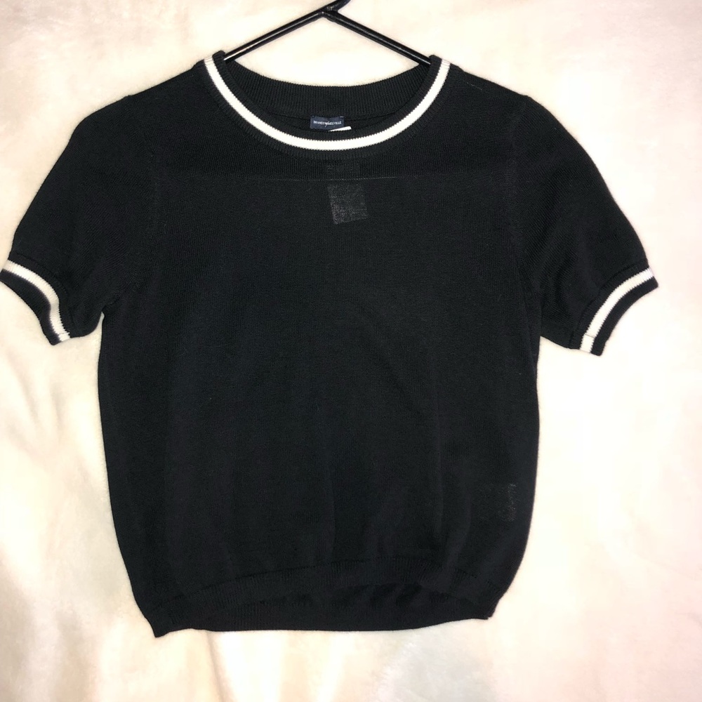 Black Brandy Melville Crop Top Shirt
